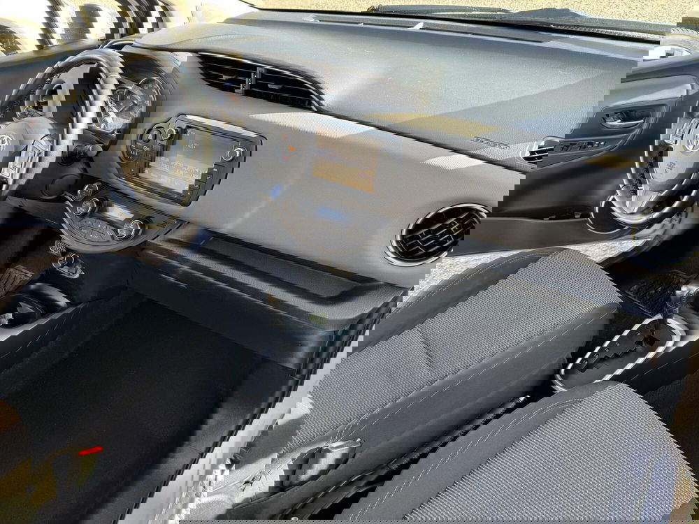 Toyota Yaris usata a Como (6)