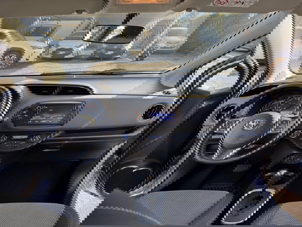 Toyota Yaris usata a Como (7)