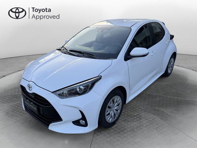 Toyota Yaris 1.0 5 porte Active del 2023 usata a Como