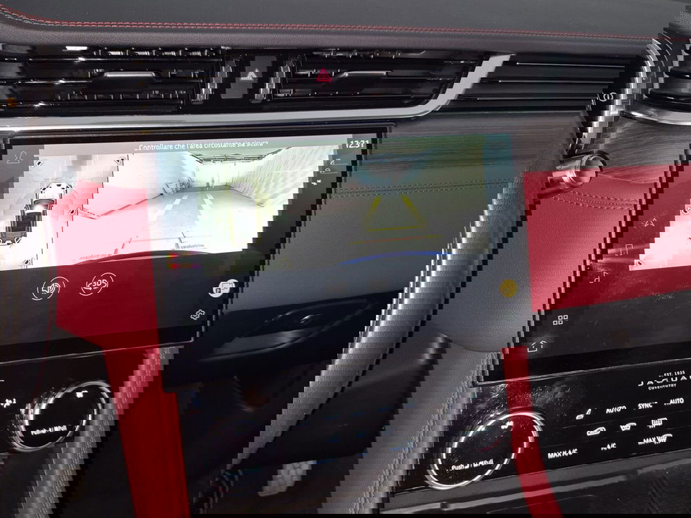 Jaguar F-Pace usata a Torino (16)