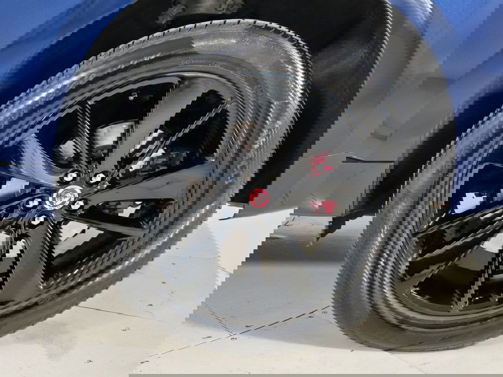 Jaguar F-Pace usata a Torino (9)