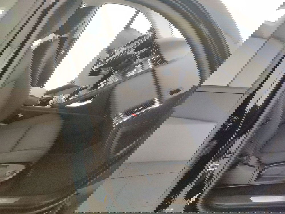 Jaguar E-Pace usata a Alessandria (10)