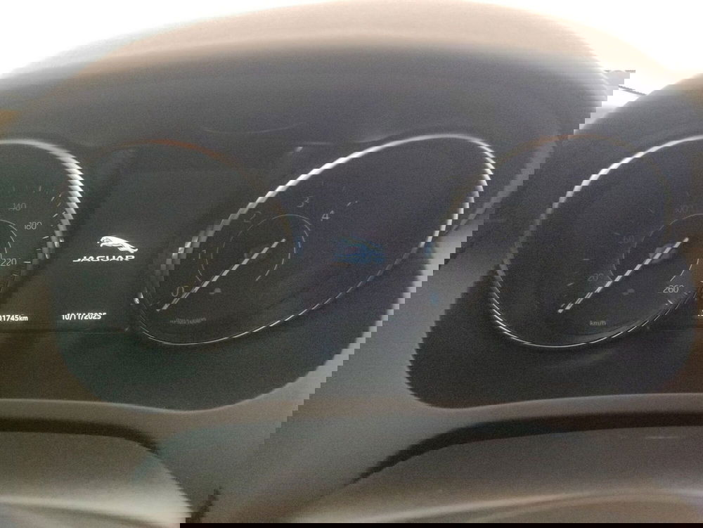 Jaguar E-Pace usata a Alessandria (15)