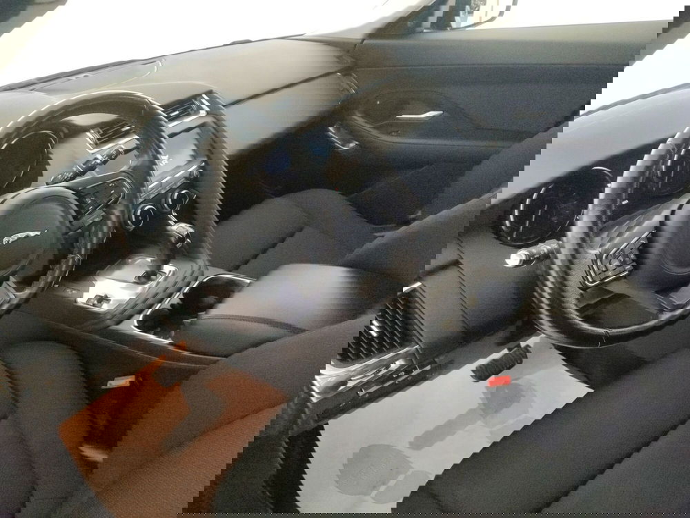 Jaguar E-Pace usata a Alessandria (6)