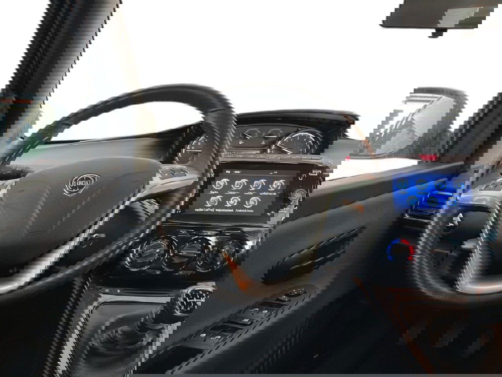 Lancia Ypsilon usata a Torino (11)