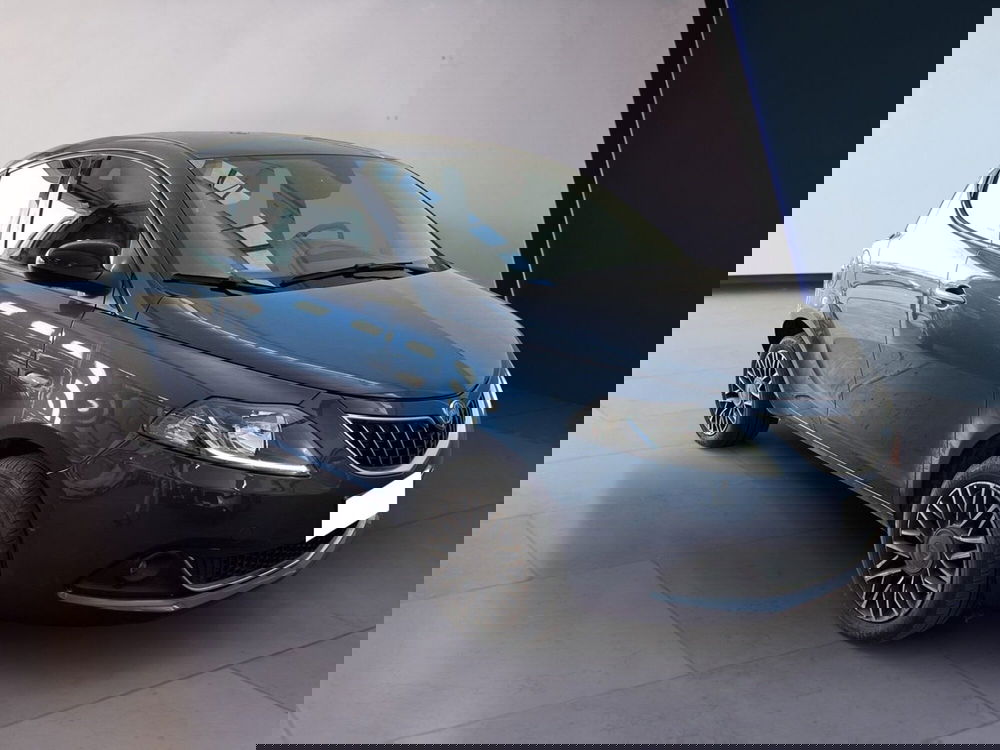 Lancia Ypsilon usata a Torino (3)