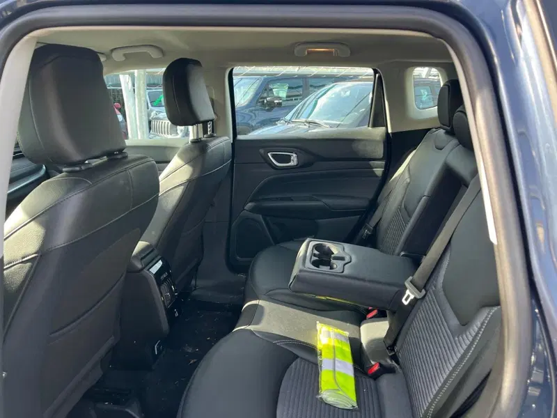 Jeep Compass usata a Milano (14)