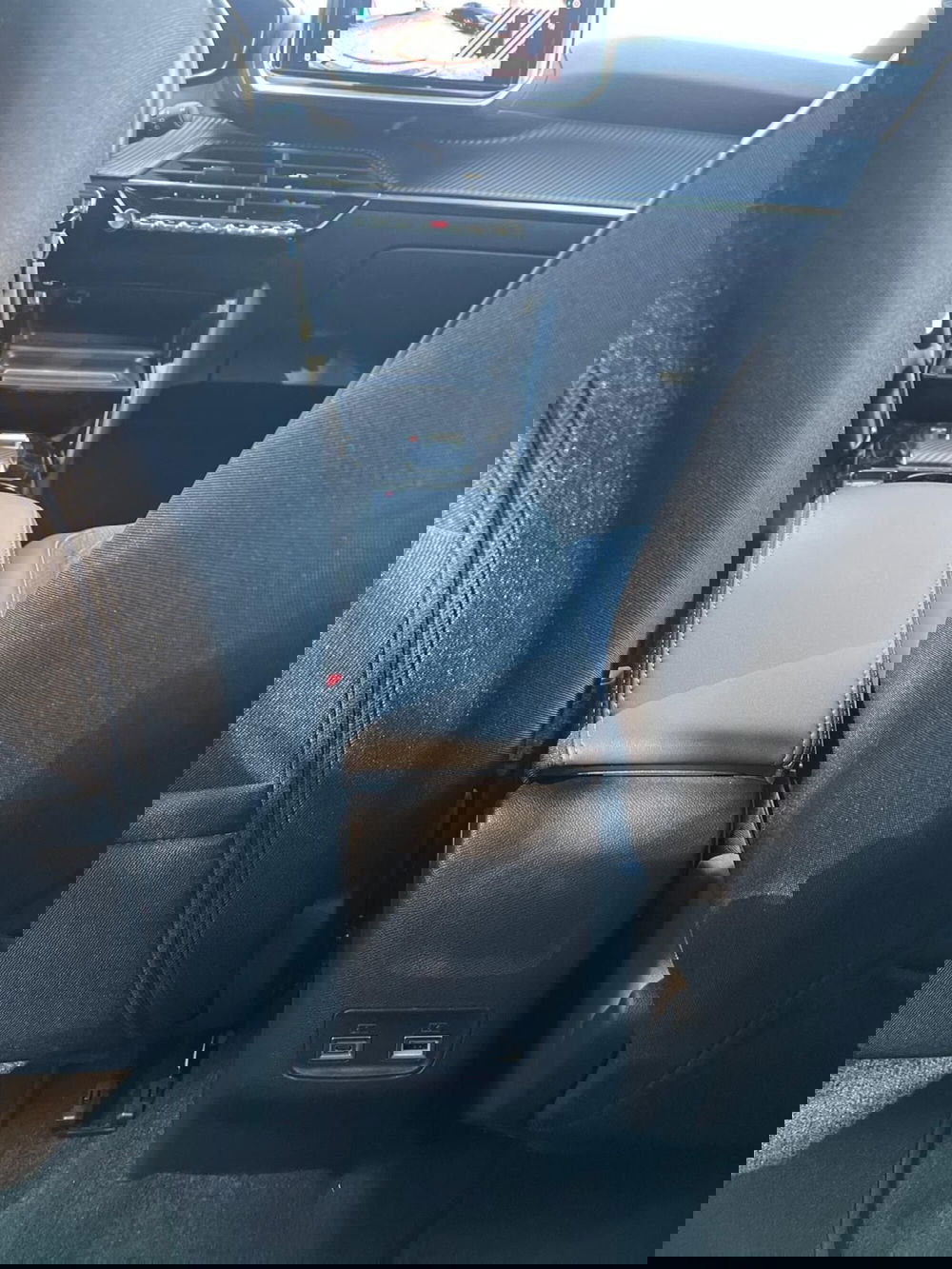 Peugeot 2008 usata a Milano (19)