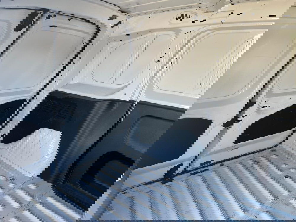 Fiat Doblò Furgone usata a Milano (12)