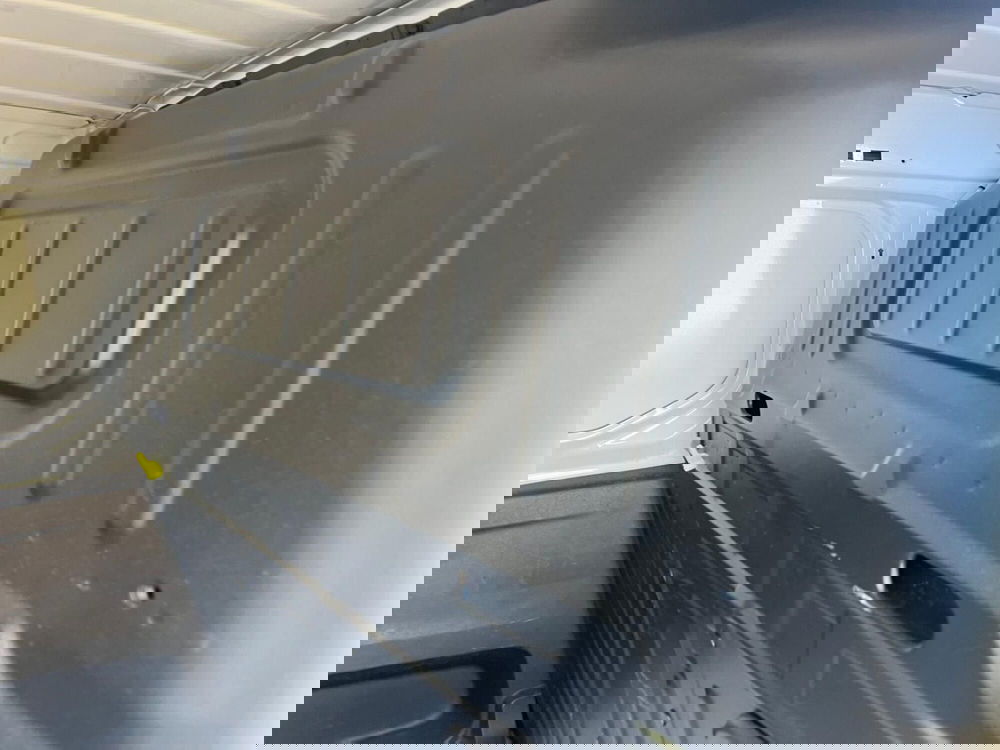 Fiat Doblò Furgone usata a Milano (13)