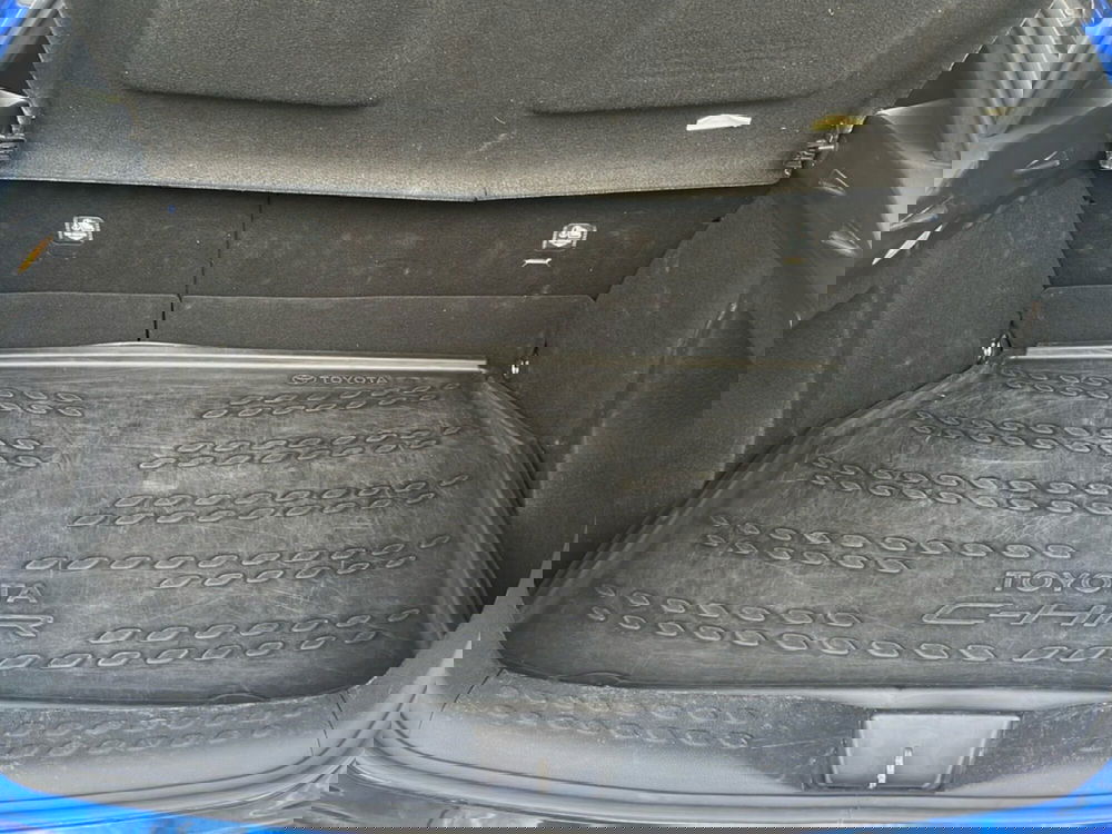 Toyota Toyota C-HR usata a Ragusa (7)