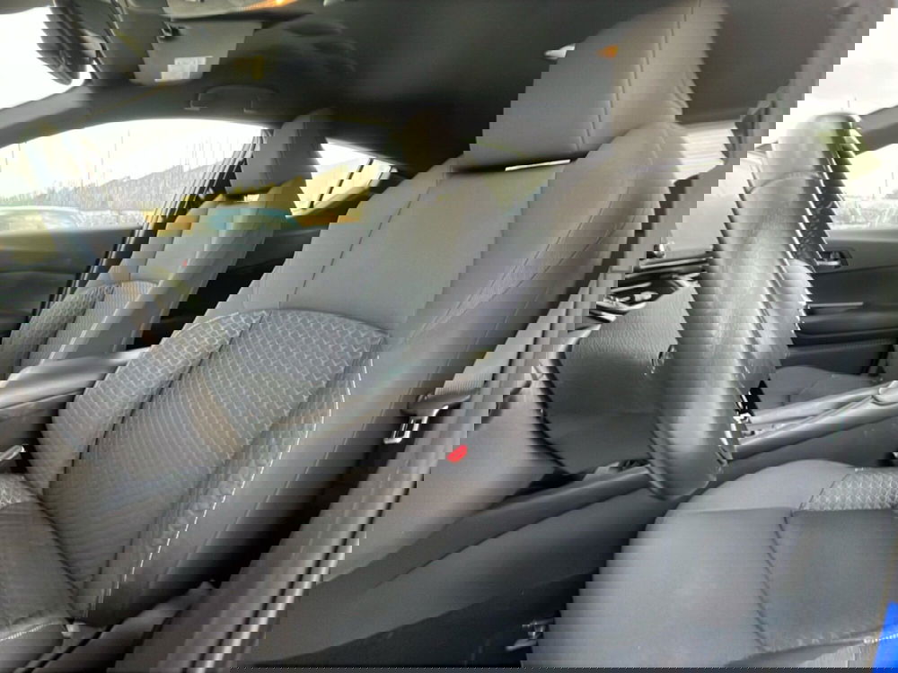 Toyota Toyota C-HR usata a Ragusa (9)