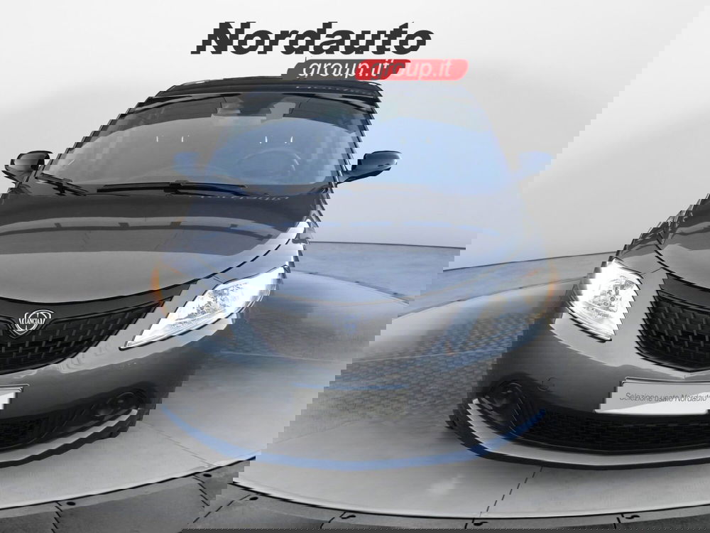 Lancia Ypsilon usata a Treviso (2)