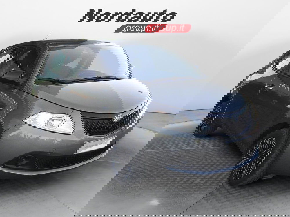 Lancia Ypsilon usata a Treviso (3)