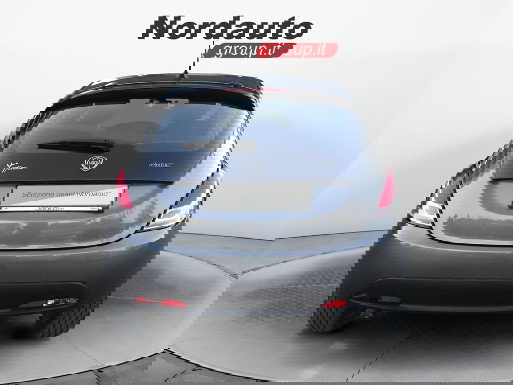 Lancia Ypsilon usata a Treviso (6)