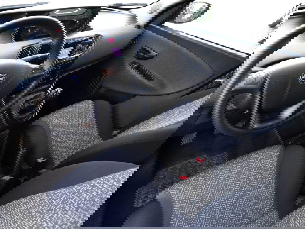 Lancia Ypsilon usata a Treviso (8)