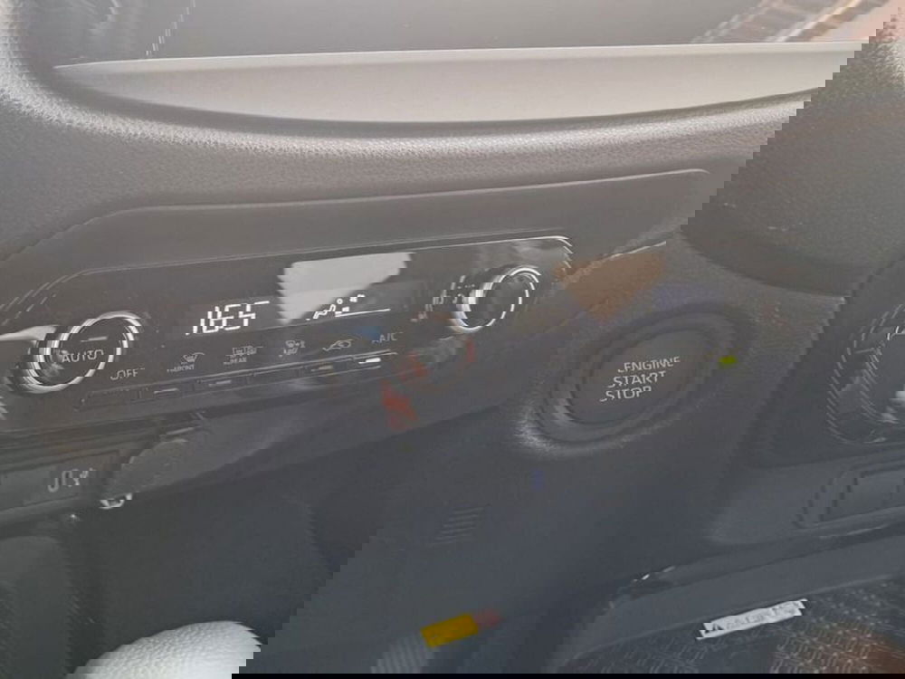 Toyota Aygo X usata a Cagliari (19)