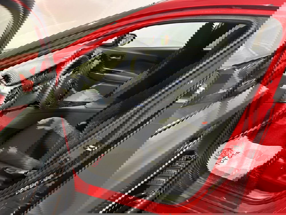 Toyota Toyota C-HR usata a Milano (12)