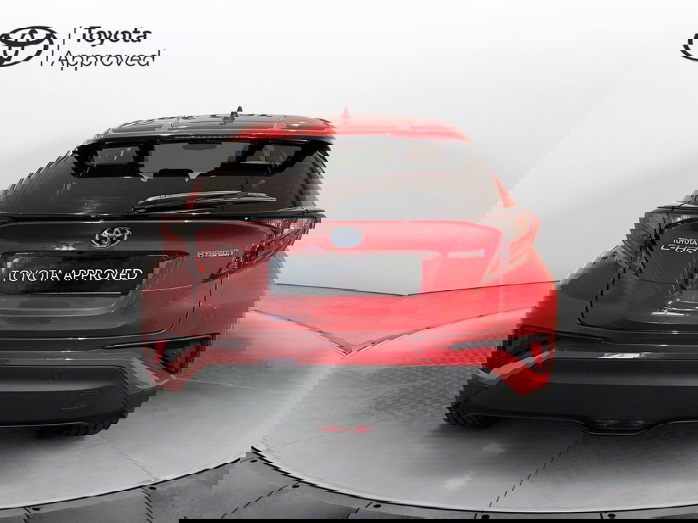 Toyota Toyota C-HR usata a Milano (4)