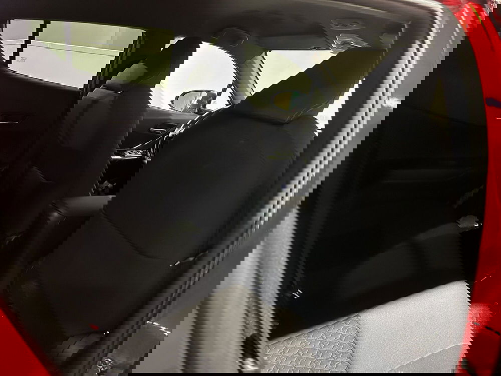 Toyota Toyota C-HR usata a Milano (8)