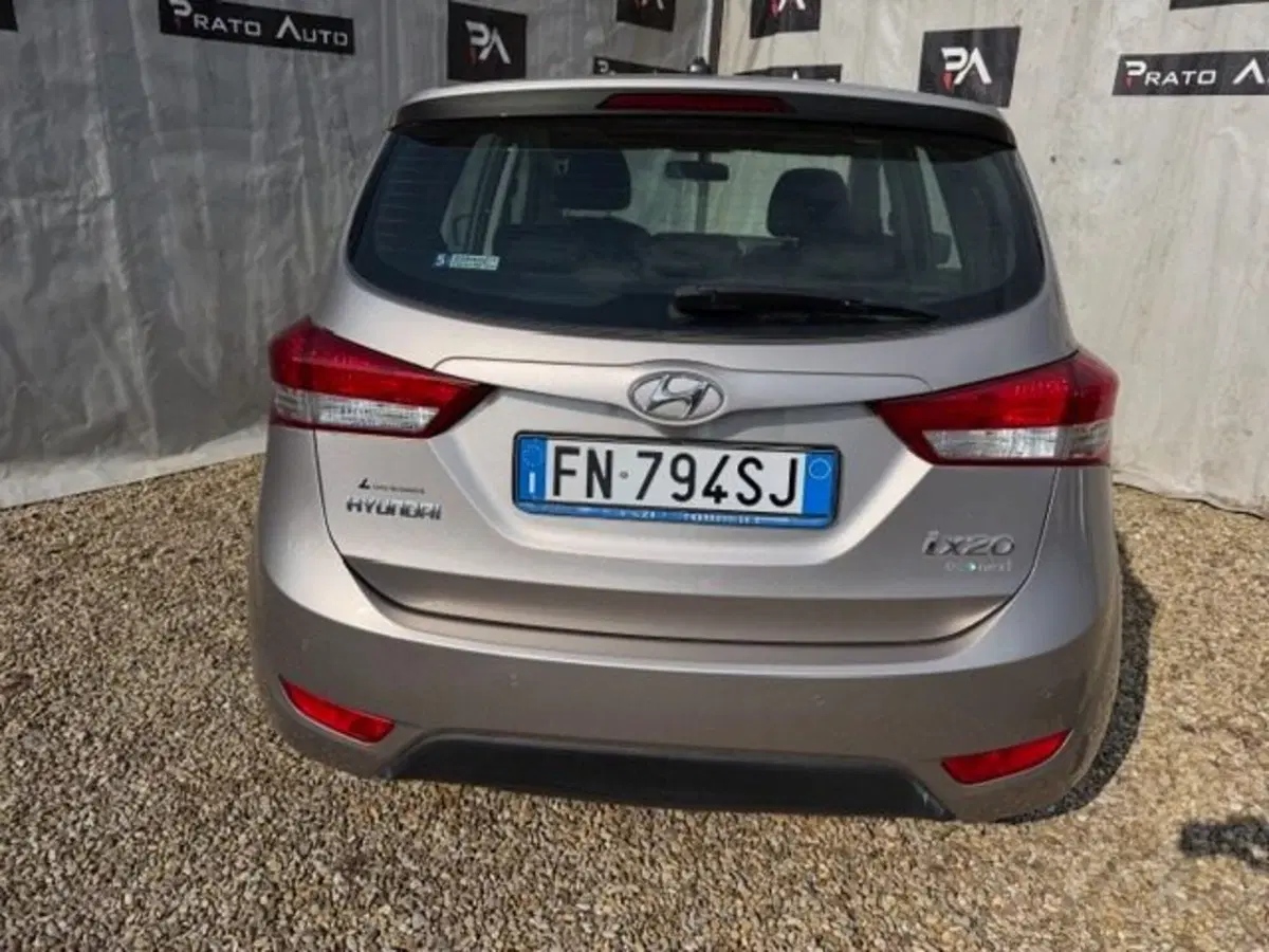 Hyundai ix20 usata a Prato (10)