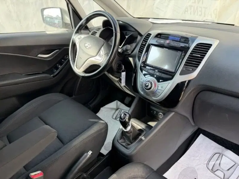 Hyundai ix20 usata a Prato (12)