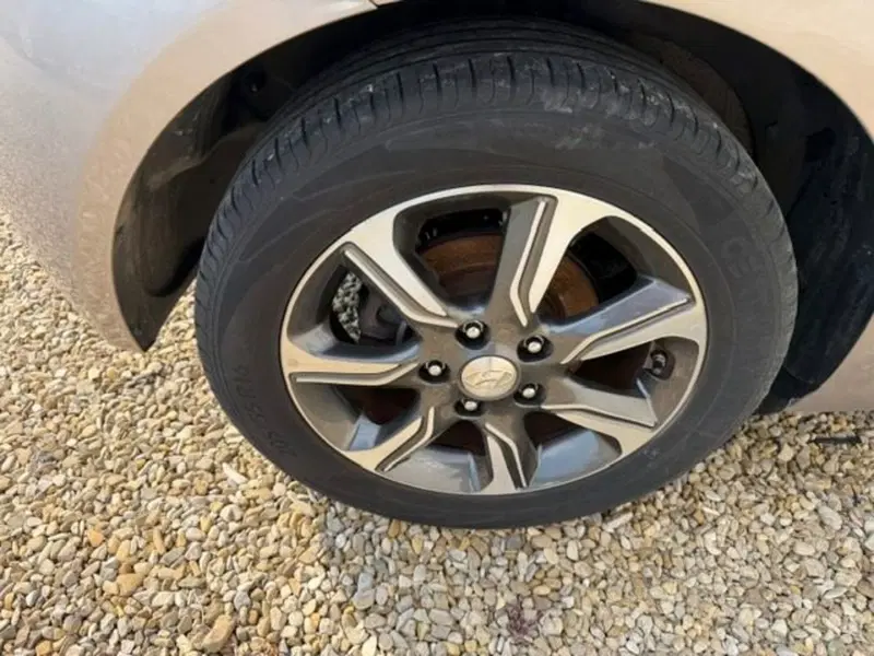 Hyundai ix20 usata a Prato (4)