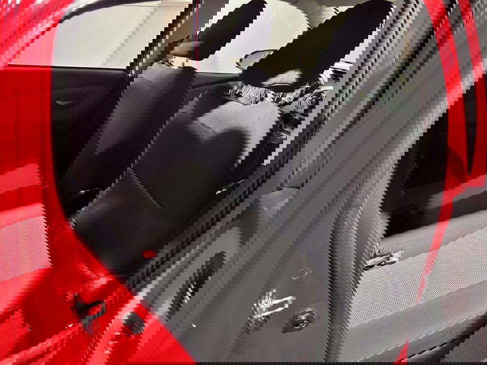 Toyota Yaris usata a Milano (8)