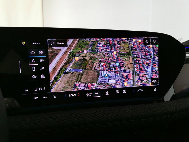 Audi A6 Avant e-Tron usata a Chieti (14)