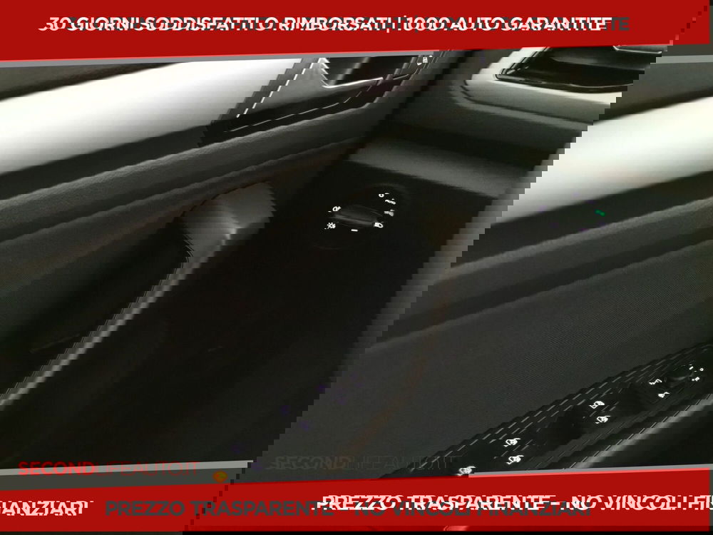 Volkswagen T-Roc nuova a Chieti (18)