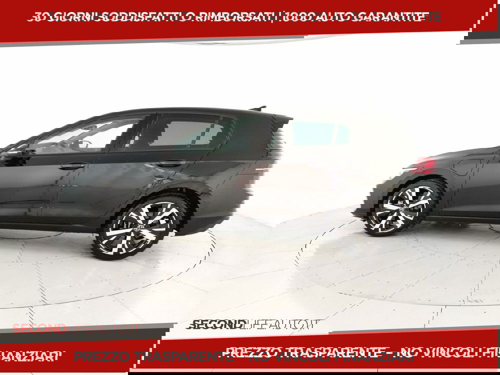 Volkswagen Golf nuova a Chieti (4)