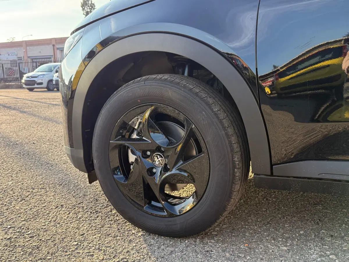 Alfa Romeo Junior nuova a Reggio Emilia (2)