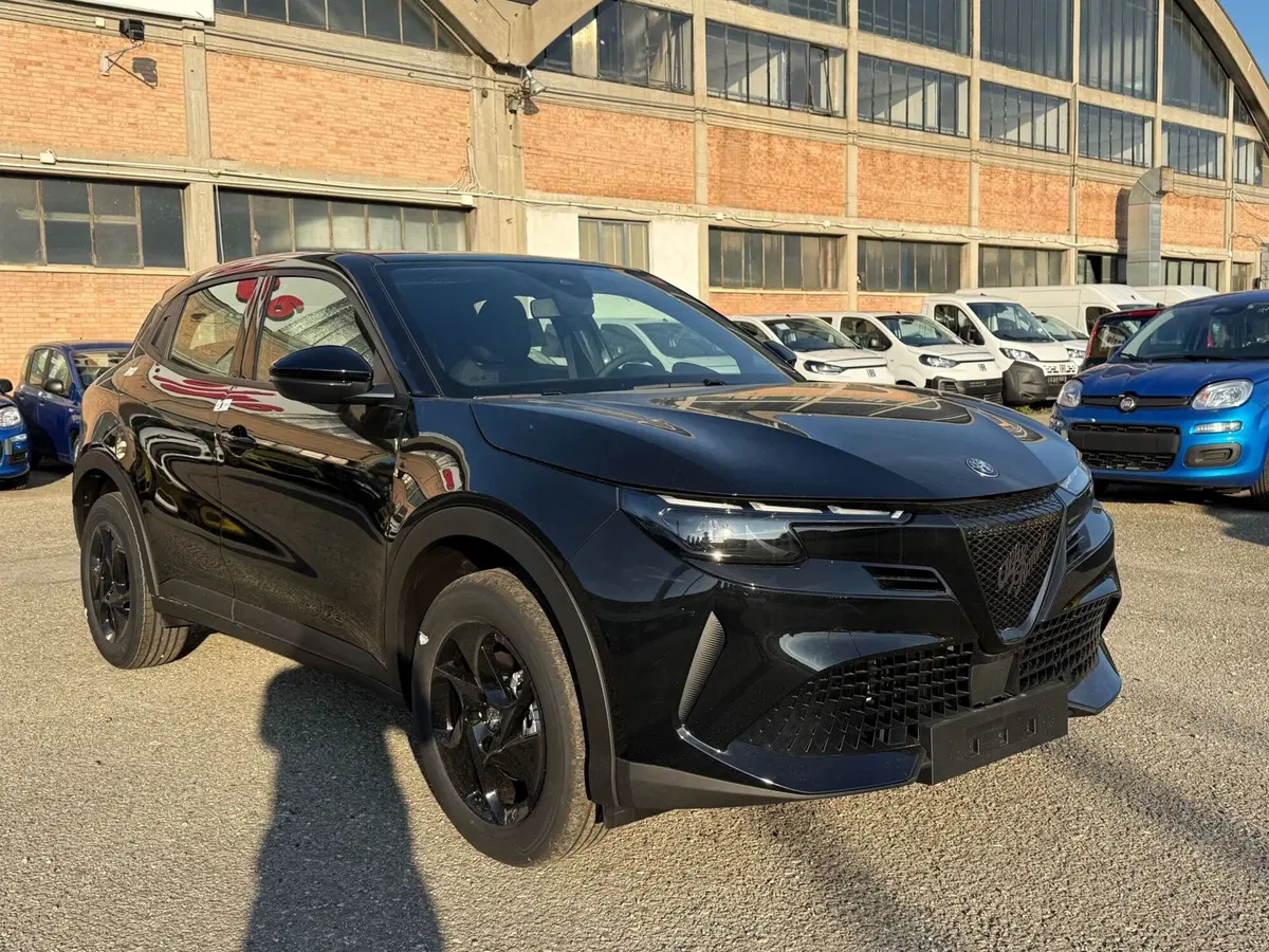 Alfa Romeo Junior nuova a Reggio Emilia (5)