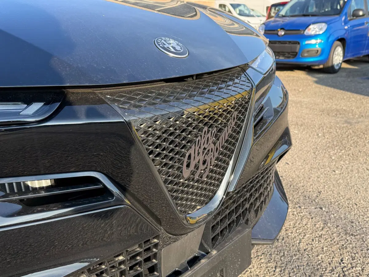 Alfa Romeo Junior nuova a Reggio Emilia (6)