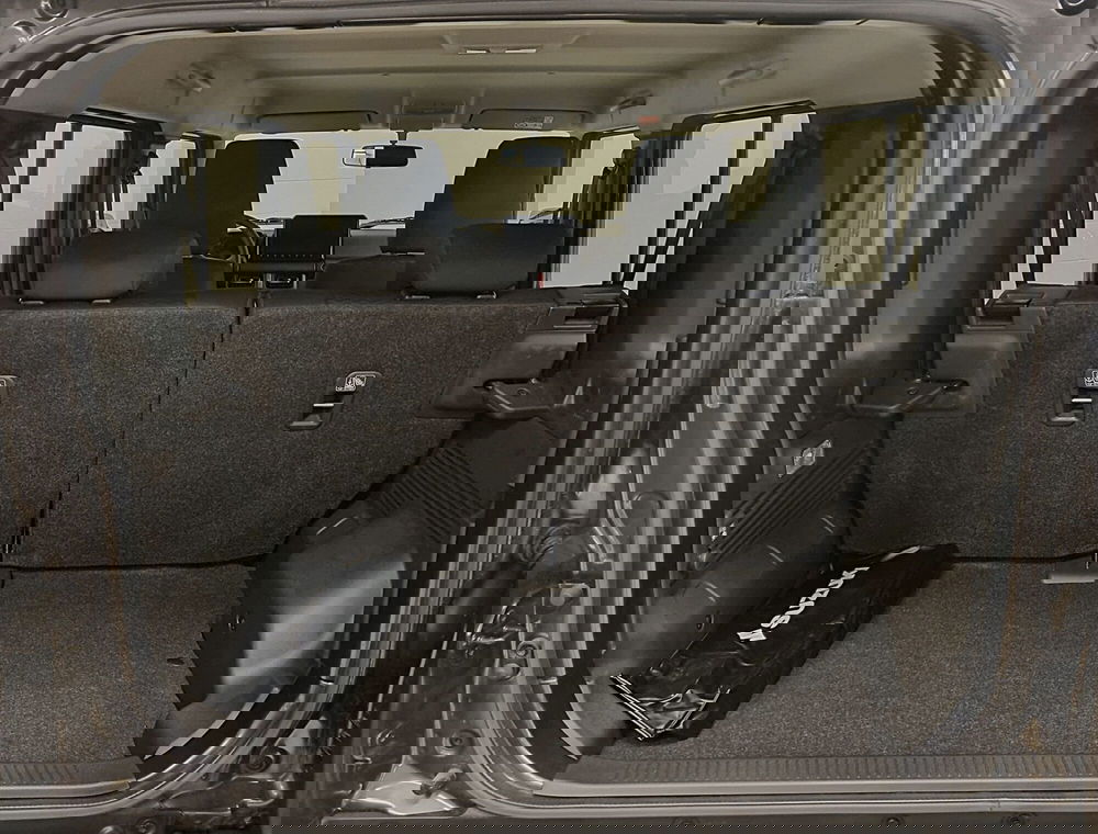 Suzuki Jimny nuova a Pavia (8)