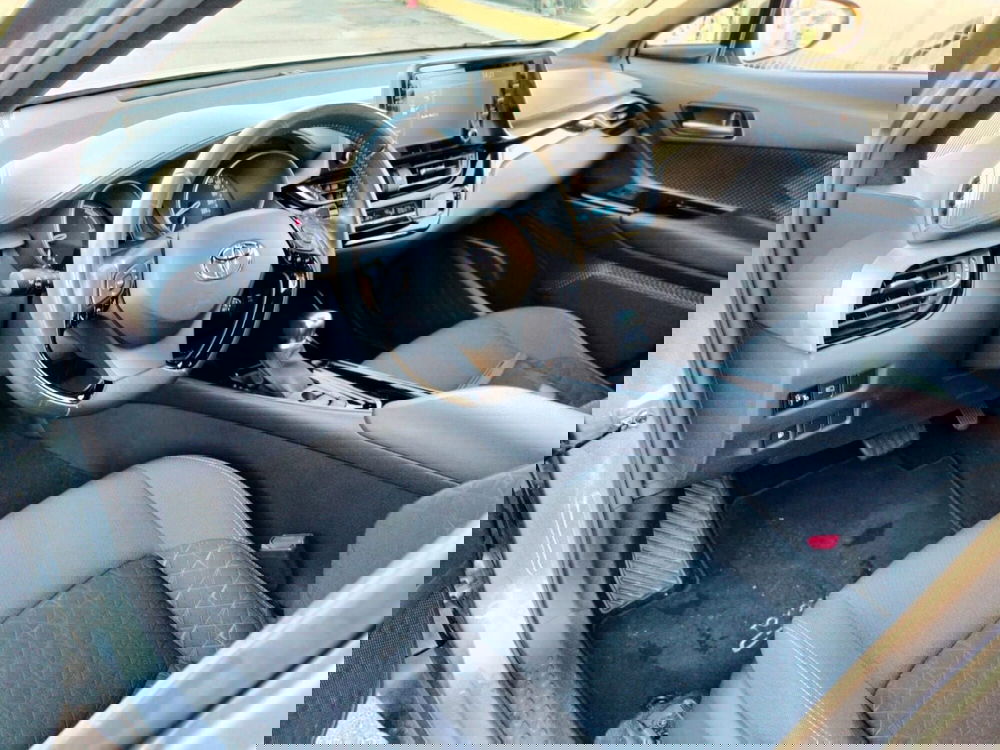 Toyota Toyota C-HR usata a Modena (11)