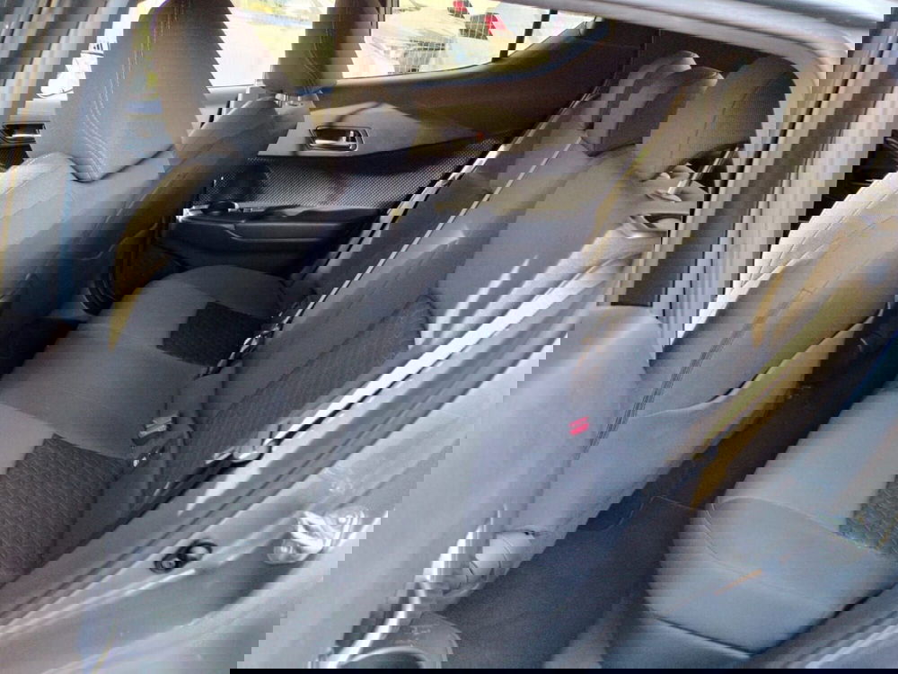 Toyota Toyota C-HR usata a Modena (12)