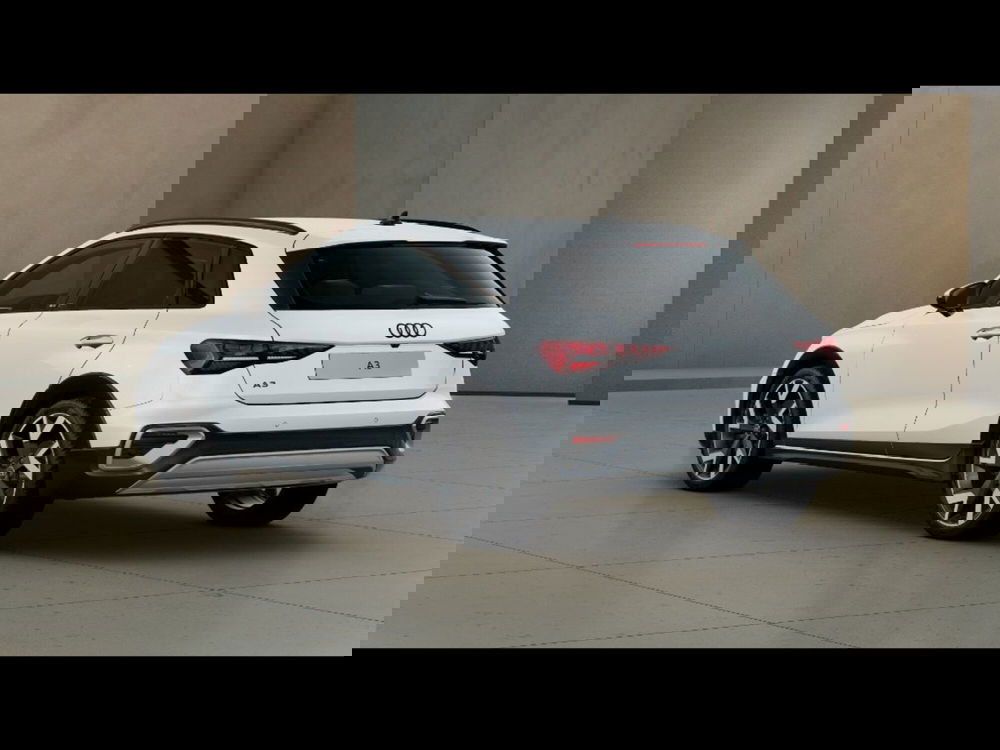 Audi A3 allstreet nuova a Pisa (3)