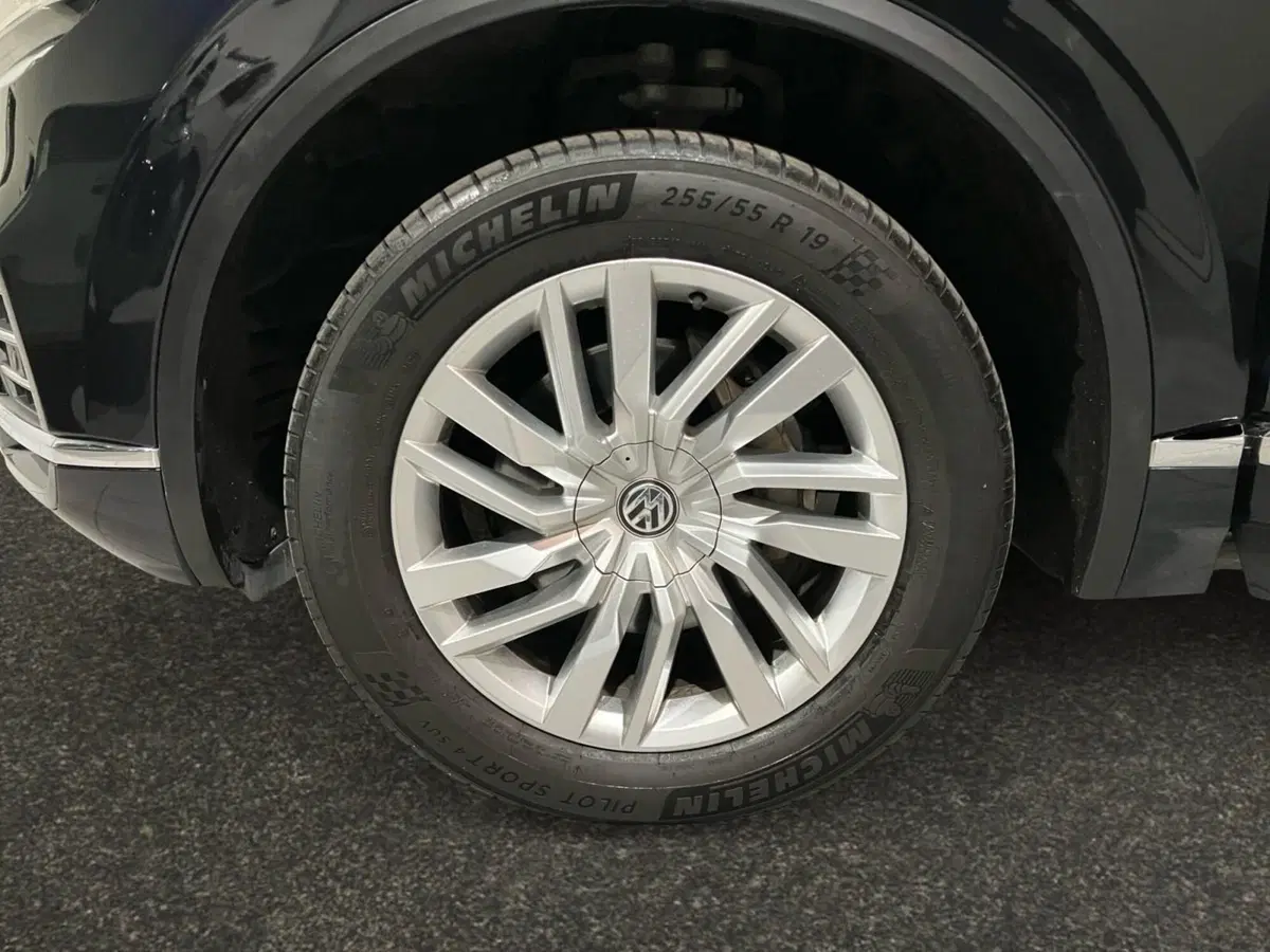 Volkswagen Touareg usata a Bologna (12)