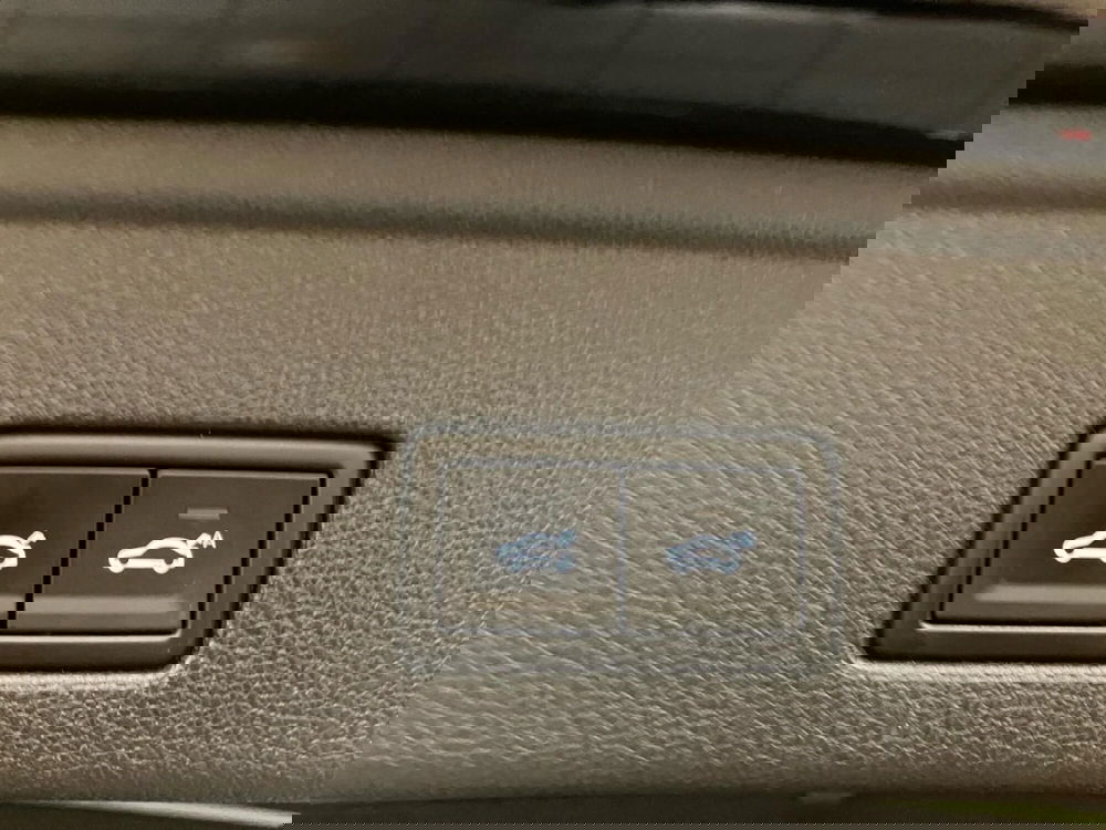 Volkswagen Touareg usata a Bologna (19)