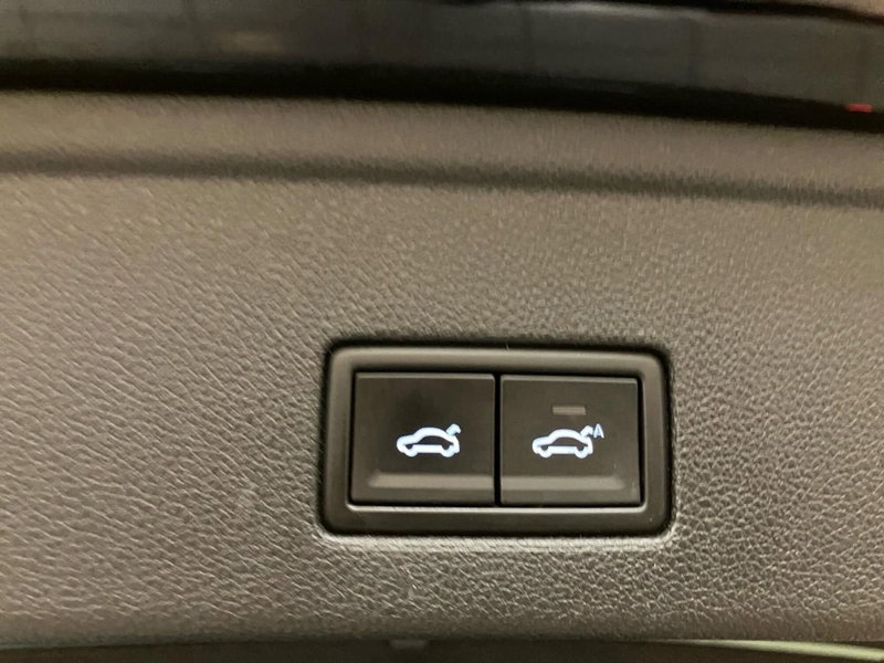 Volkswagen Touareg usata a Bologna (19)