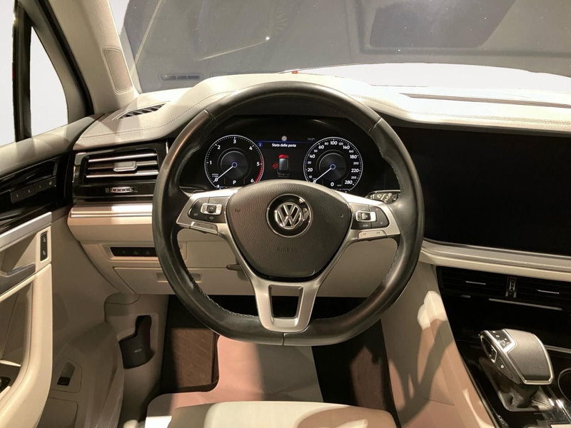 Volkswagen Touareg usata a Bologna (6)