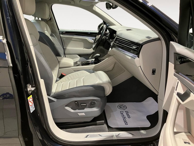 Volkswagen Touareg usata a Bologna (8)