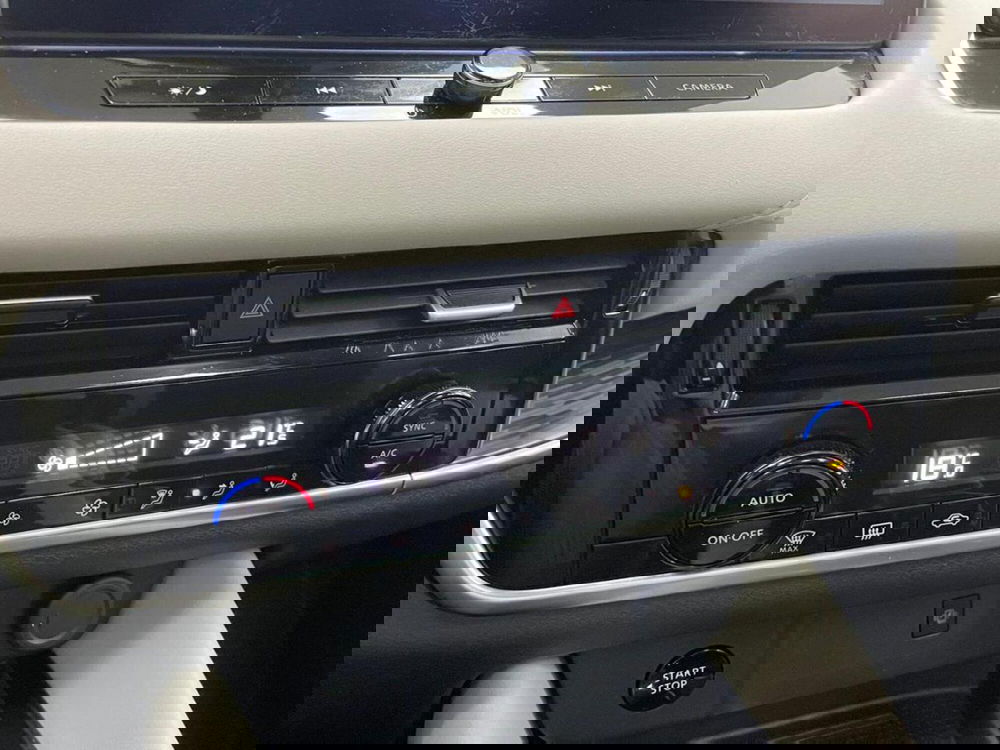 Nissan Qashqai usata a Como (17)