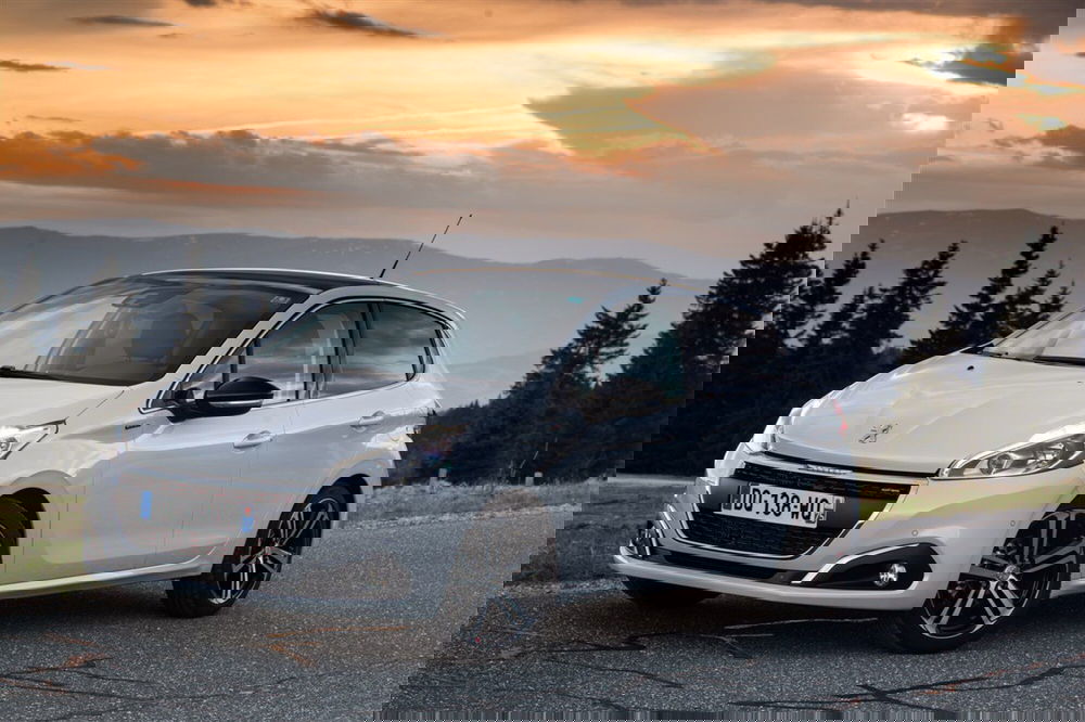 Peugeot 208 usata a Pescara (7)