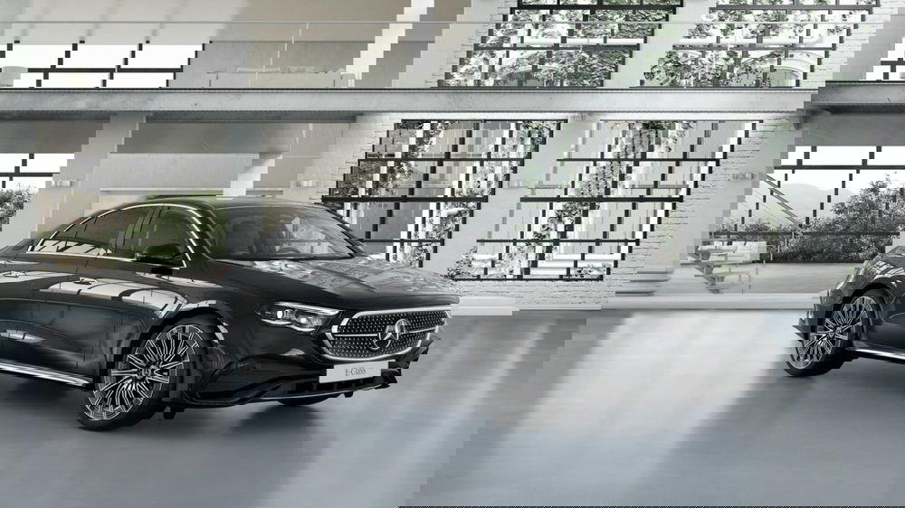 Mercedes-Benz Classe E nuova a Pescara (3)