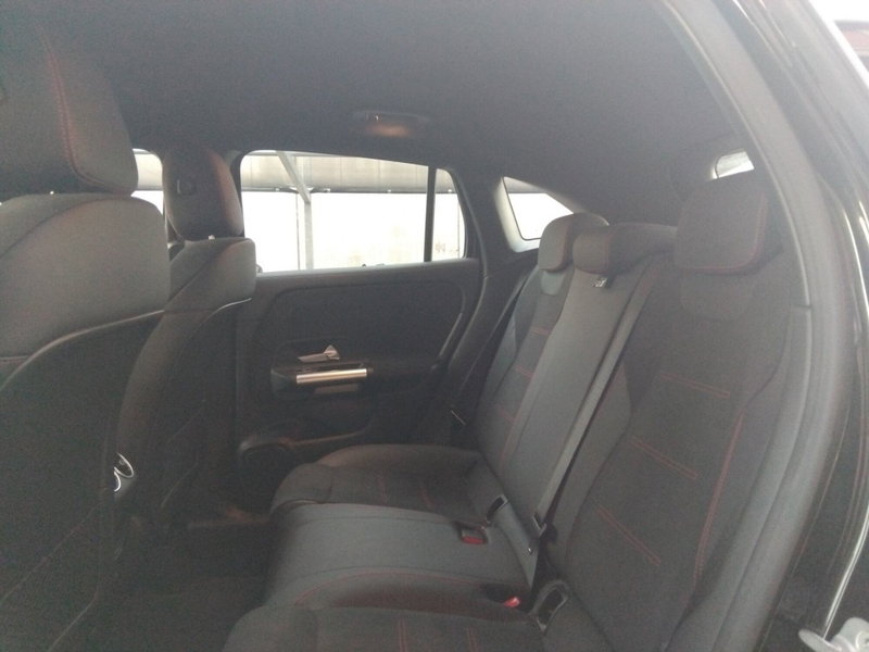 Mercedes-Benz GLA SUV usata a Pescara (16)