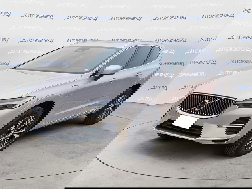 Volvo XC60 nuova a Como