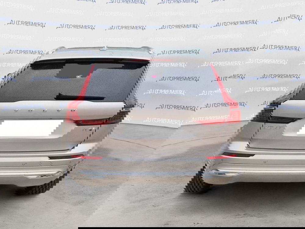 Volvo XC60 nuova a Como (4)