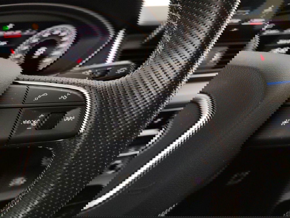 Audi Q5 Sportback usata a Massa-Carrara (13)